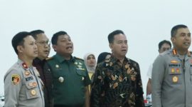 Kolonel Arm Fajar Catur Prasetyo, S.E, M.M, bersama tamu undangan dalam gelaran KASAD Award 2023. (Foto: Instagram Official Kodim 0602/Serang)