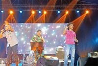 Pesan damai yang disampaikan oleh Kapolresta Serang Kota, Kombes Pol Sofwan Hermanto, bersama Dandim 0602/Serang, Kolonel Arm Fajar Catur Prasetyo dalam Konser Slank 'Nyanyian Kemerdekaan 2023. (Foto: Fajar-JPNN)