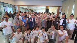 Para Influencer juga Content Creator saat Foto bersama Wakapolda Banten Brigjen M Sabilul Alif dan Kajati Banten, Didik Farkhan Alisyahdi, seusai acara pengukuhan ICN Banten. (Foto: Istimewa)