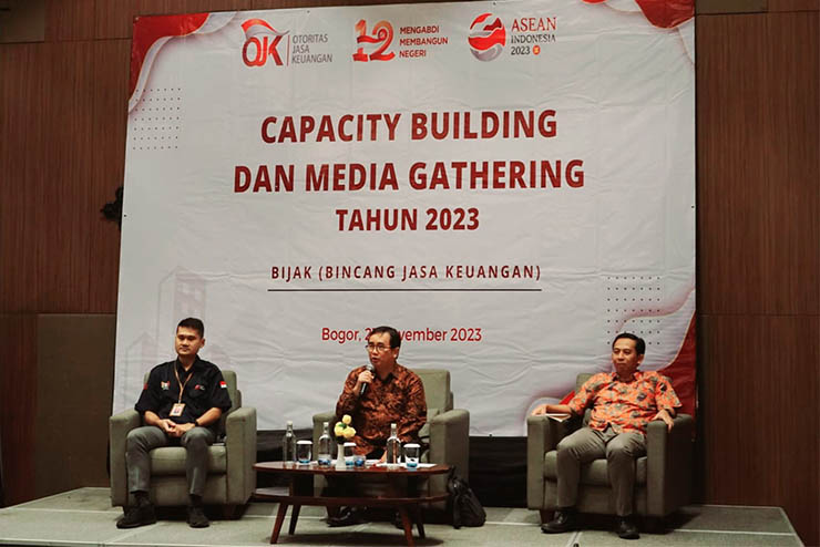 Materi saat Capacity Building dan Media Gathering Tahun 2023 - Dengan Tema: Bincang Jasa Keuangan (BIJAK). (Foto: Istimewa)