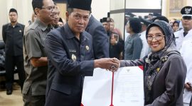 Walikota Serang Syafrudin, melantik perempuan pertama sebagai Pimpinan OPD, Ina Linawati S.E, A.K, MM sebagai Kepala Bappeda. (Foto: Istimewa)