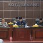 Pj Walikota Serang hadir dalam Rapat Paripurna DPRD Kota Serang. (Foto: Humas Pemkot Serang)