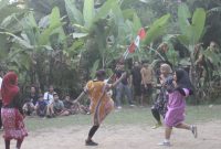 Suasana pertandingan sepakbola Ibu-ibu ‘Semarak Kemerdekaan’. (Foto: Bantenesia.NET)
