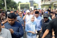 Kunjungan Paslon Bupati dan Wakil Bupati Kabupaten Serang, Ratu Zakiyah-Najib Hamas bersama Rafi Ahmad ke Pondok Pesantren Al-Ma’arif. (Foto: Istimewa)