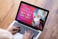 Dalam mendukung kelancaran ibadah Umrah dan Haji 2025, Tri menghadirkan produk Tri Ibadah sebagai solusi komunikasi yang andal dan terjangkau bagi jamaah Indonesia. Produk ini dirancang khusus agar para jamaah dapat tetap terhubung dengan keluarga maupun rombongan selama berada di Tanah Suci. (Foto: Istimewa)