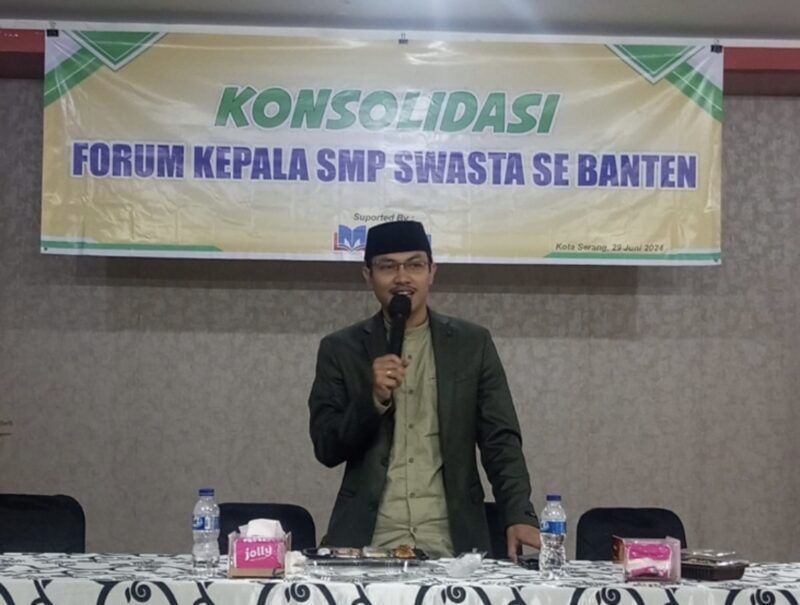 Ketua Forum Kepala Sekolah Swasta (FKSS) Provinsi Banten, Azmi Maulidy. (Foto: Bantenesia)