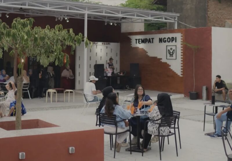 Suasana Cozy para Kawula Muda di TEMPAT NGOPI. (Foto: Official IG Tempat Ngopi)
