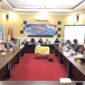 Talkshow/ Diskusi bersama, memperkuat pelaksanaan Program Makan Bergizi Gratis (MBG) dan mendukung visi pemerintah membangun Generasi Emas 2045, SPPG Polda Banten 2025, Dinas Kesehatan (Dinkes) Kota Serang bersama Dinas Pendidikan dan Kebudayaan (Dindikbud) Kota Serang. (Foto: Bantenesia) 