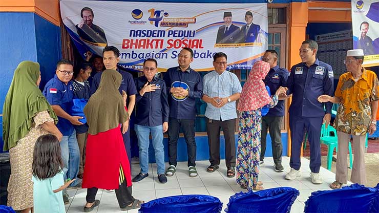 Hut NasDem ke-14, DPD Partai NasDem Kabupaten Serang, Melakukan Donor Darah, dan Membagikan 300 Sembako kepada Masyarakat. (Foto: Istimewa)