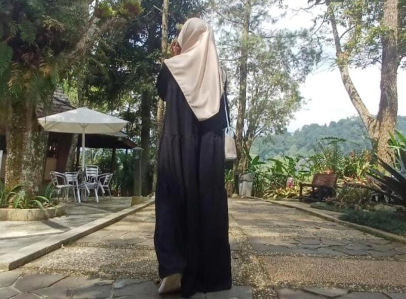 Anah, Mahasiswi Ilmu Hukum UNPAM Serang. (Foto: Istimewa)
