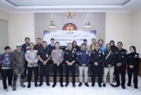 Foto Bersama seusai Silaturahmi Bidhumas Polda Banten dengan Media, menjelang NATARU 2026. (Foto: Bidhumas Polda Banten)