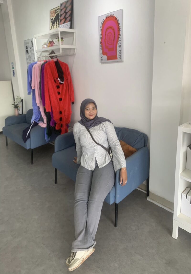 Siti Nurazizah, Mahasiswi Ilmu Hukum UNPAM Serang. (Foto: Istimewa)