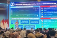 Kepala Kantor Bank Indonesia (BI) Perwakilan Provinsi Banten, Ameriza M Moesa, saat memberikan Sambutan daam Gelaran Forum Ekonomi Banten (FEB) 2025. (Foto: Bantenesia)