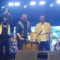 Gubernur Banten, Andra Soni, bersama Wali Kota Serang, Budi Rustandi didampingi Wakil Wali Kota Serang Nur Agis Aulia, saat meLaunching Royal Baroe. (Foto: Bantenesia)