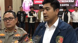 Kasat Reskrim Polresta Serang Kota, Kompol Alfano Ramadhan, didampingi Kasi Humas Polresta Serang Kota, Ipda Raden M. Maulani. (Foto: Bantenesia)