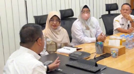 Bupati Pandeglang, Raden Dewi Setiani didampingi Kepala Dinas Sosial, Wawan Setiawan beserta sejumlah pejabat terkait saat kunjungan kerja ke Kementrian Sosial RI terkait Program Pembangunan Sekolah Rakyat. (Foto: Istimewa)