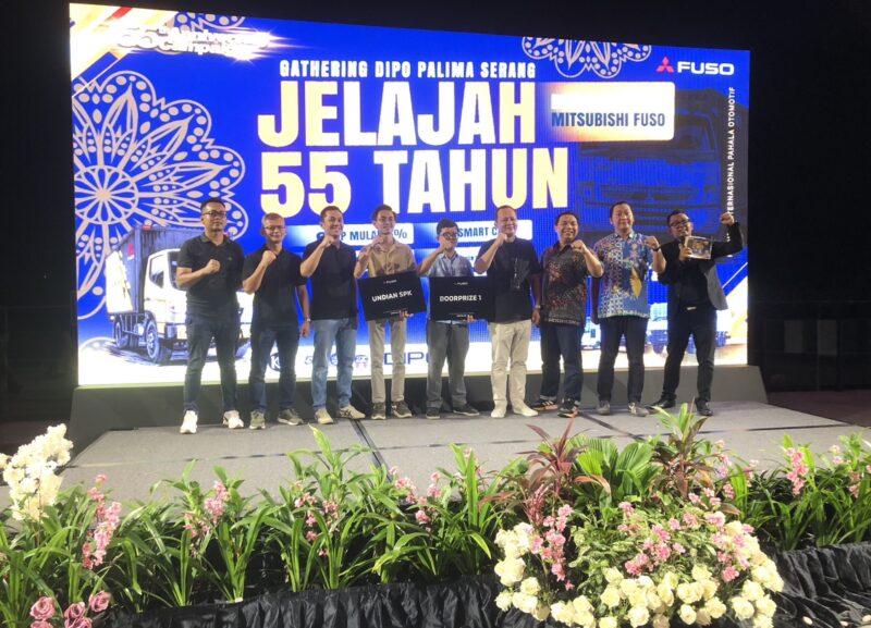Gathering Pelanggan bertajuk “Jelajah 55 Tahun, Besar Bersama Mitsubishi Fuso” dalam rangka kampanye 55th Anniversary Mitsubishi Fuso. (Foto: Bantenesia)