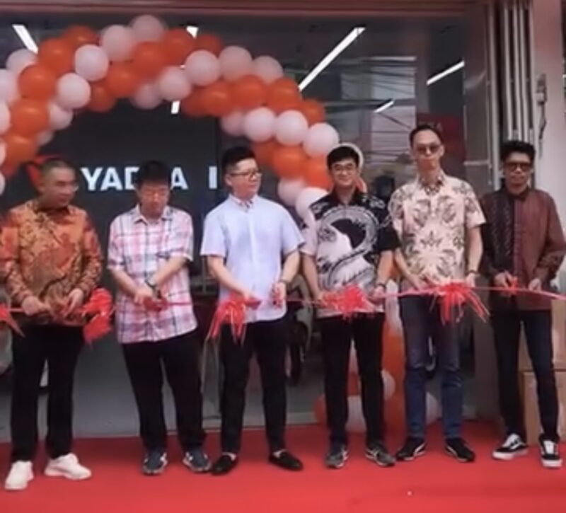Grand Opening YADEA Serang (Banten). (Foto: Bantenesia)