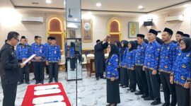 Sekretaris Daerah (Sekda) Kota Serang, Nanang Saefudin memimpin langsung Pengukuhan pejabat struktural Badan Perencanaan Pembangunan, Riset dan Inovasi Daerah (Bapperida) serta melantik sejumlah pejabat fungsional. (Foto: Istimewa)