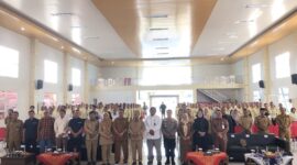 Foto Bersama seusai Upacara Pembukaan Diklat SATPAM Gada Pratama, para Peserta Diklat SATPAM Gada Pratama dengan Direksi PT TEGAS dan Wakil Bupati Serang, Muhammad Najib Hamas, Disnakertrans Kabupaten Serang. (Foto: Bantenesia)