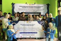 Foto bersama Mahasiswa Universitas Pamulang Kampus Kota Serang dan Peserta Pelaku Usaha Perajin Gerabah di Wisata Gerabah Bumi Jaya. (Foto: Istimewa)