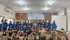 Pengabdian Kepada Masyarakat (PKM) Mahasiswa Program Studi Manajemen Universitas Pamulang (UNPAM) Kampus Serang di SMK 1 PGRI Kota Serang. (Foto: Istimewa)