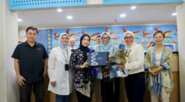 Bank BJB KCK Banten saat HARPELNAS 2026 bersama Ibu Direktur Operasional, dan Bupati Serang, Ratu Rachmatuzakiyah, juga Kepala Pimpinan BJB KCK Banten, Faridha Siregar. (Foto: Istimewa)